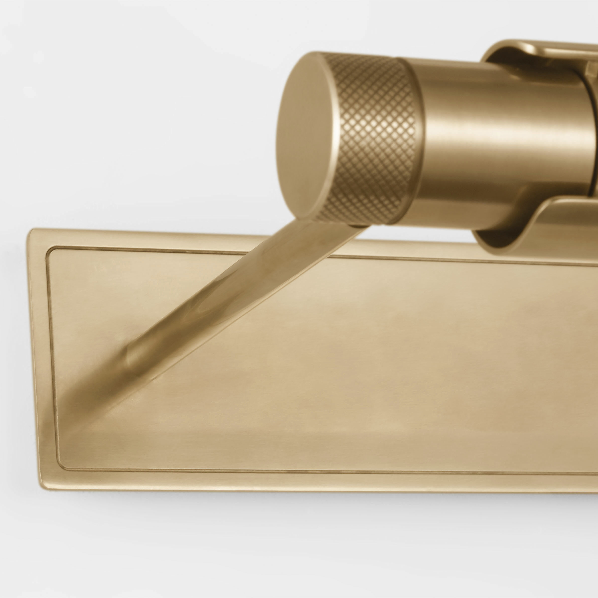 Avroko Capa 14.3 watt 18 inch Hand Rubbed Antique Brass Picture Light Wall Light