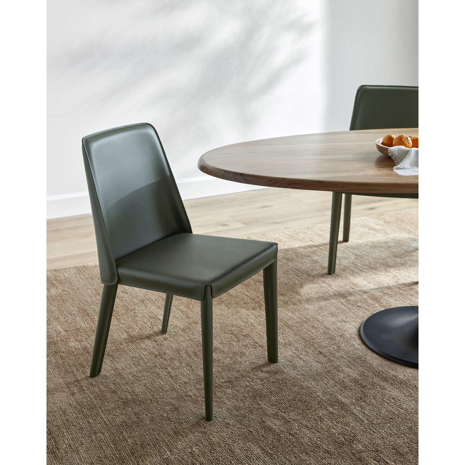 Rosy Grass Green / Dark Green Dining Chair