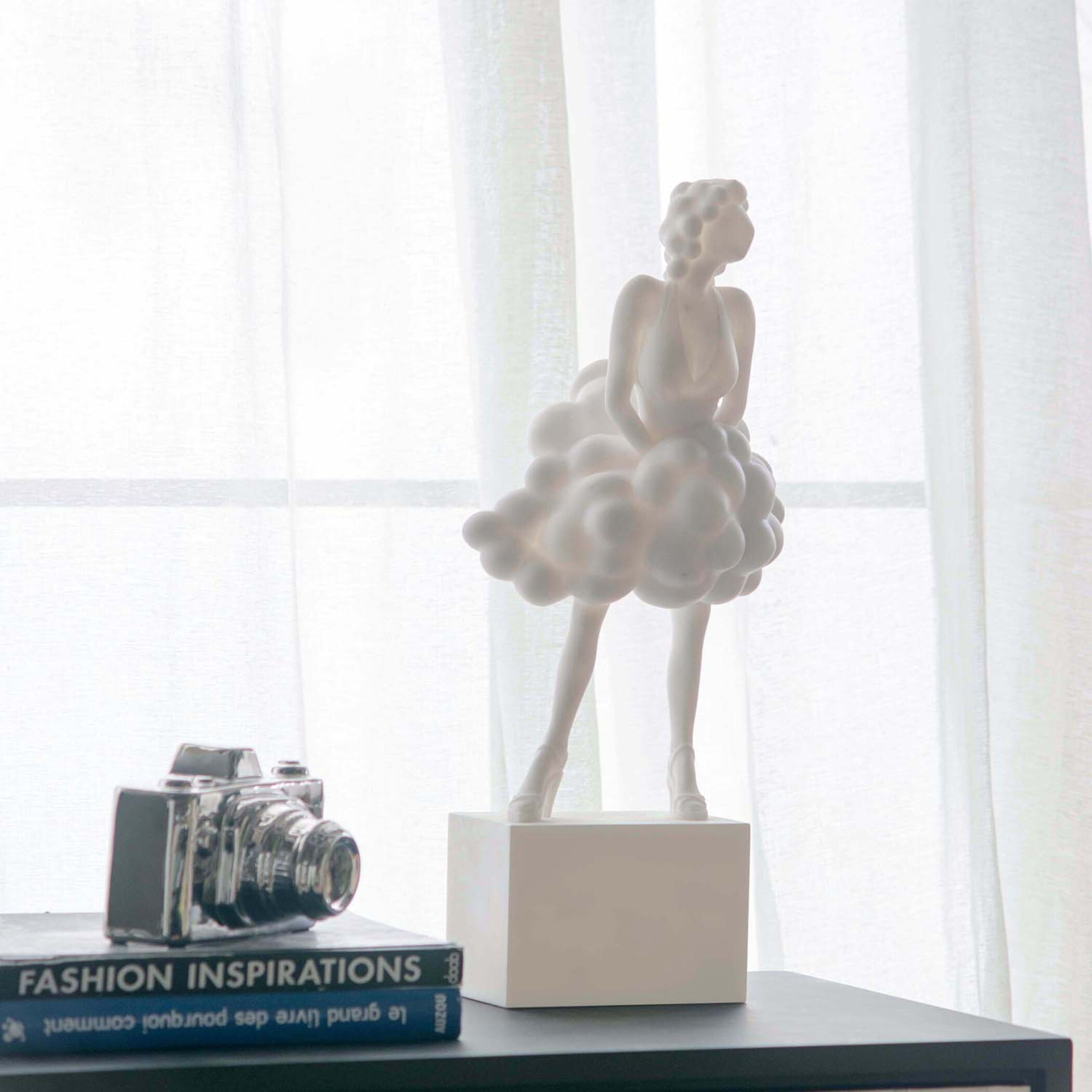 Anita White Table Décor